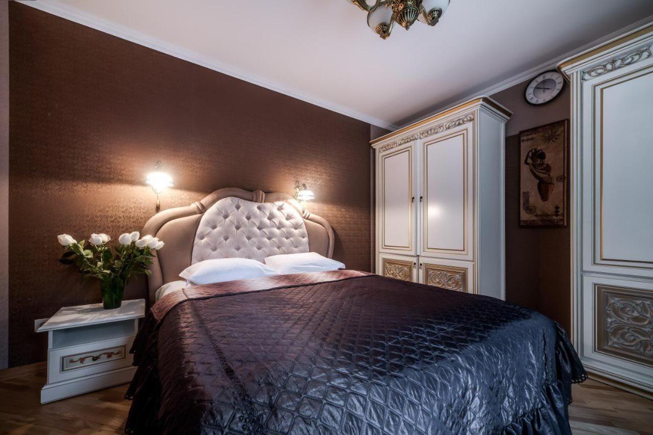 Apartamenty On Kryvonosa リヴィウ エクステリア 写真