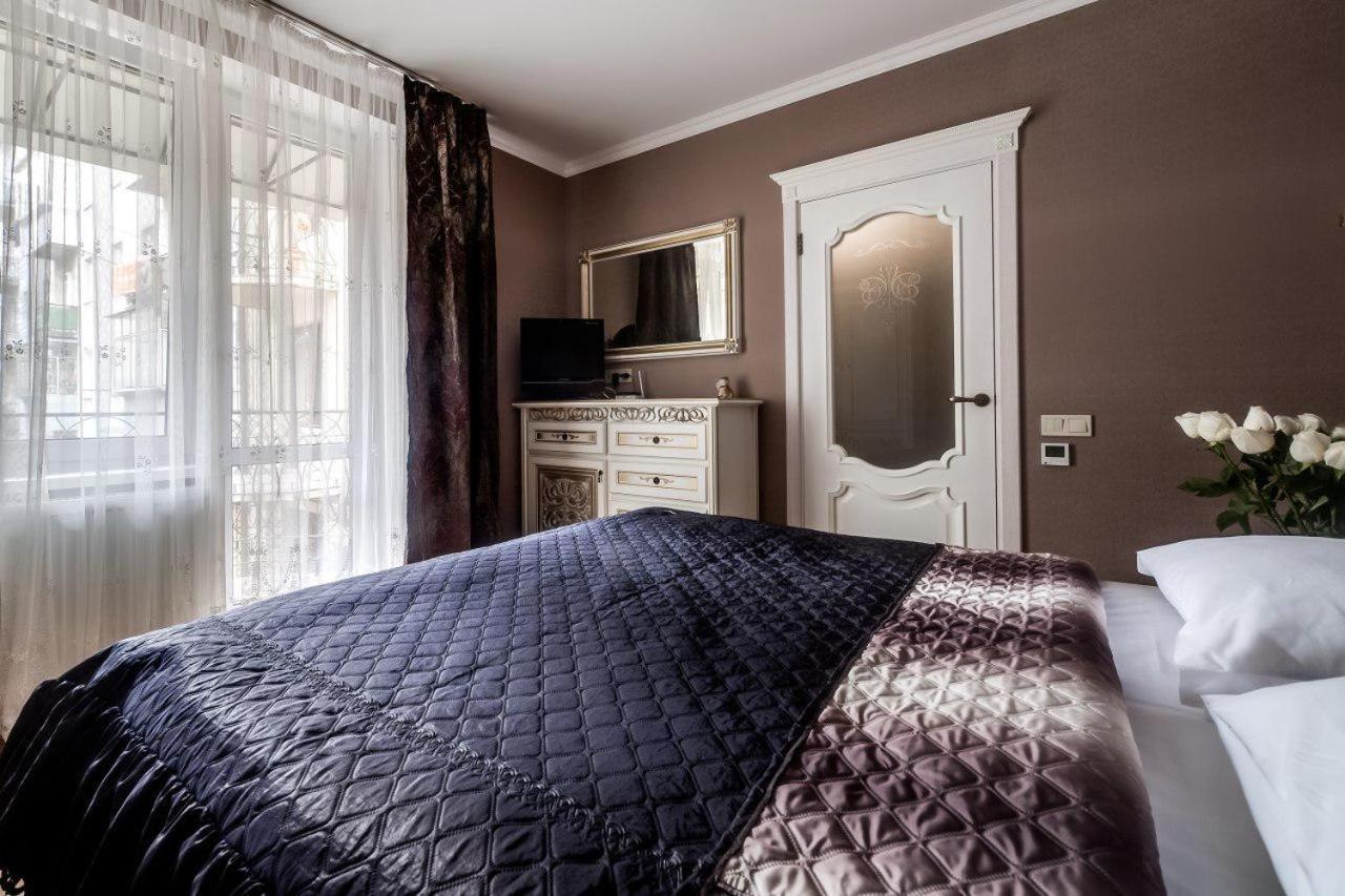 Apartamenty On Kryvonosa リヴィウ エクステリア 写真